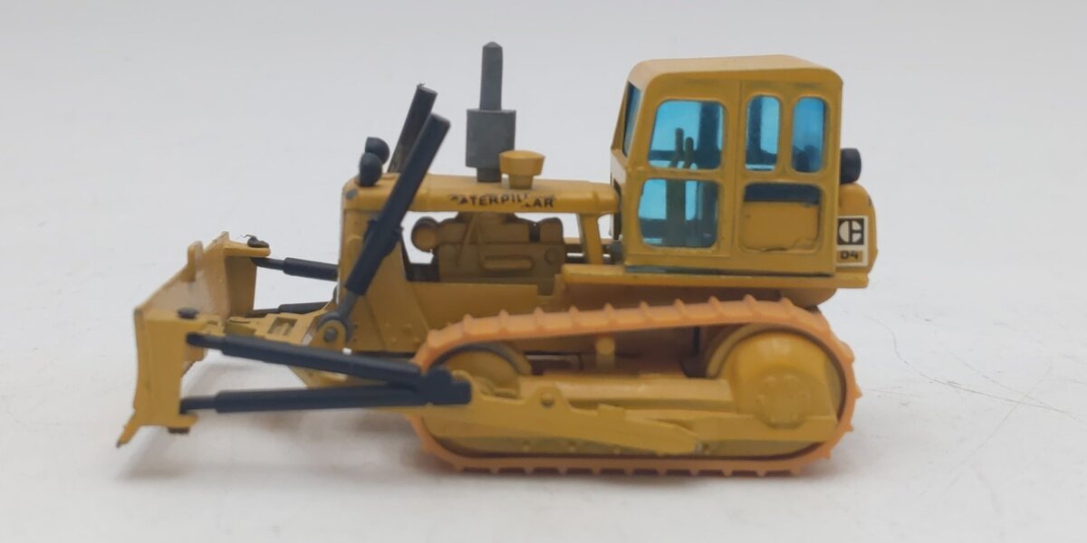 NZG Modelle 119 1:50 Scale Die-Cast CAT D4D Bulldozer EX/Box
