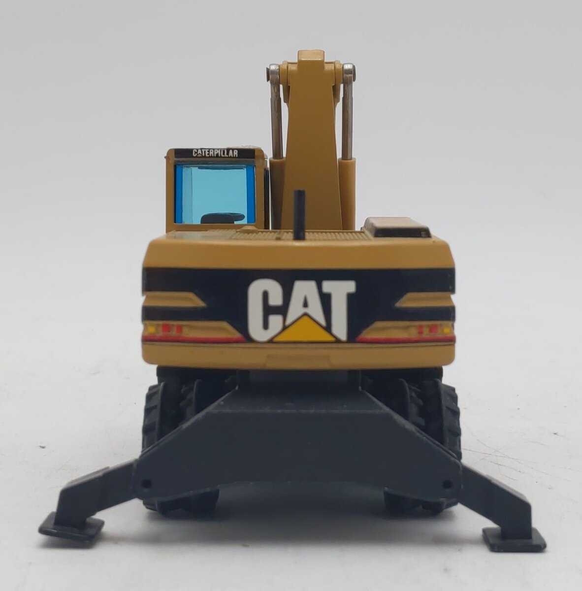 NZG 405 1:50 Caterpillar M318 Wheeled Excavator EX/Box
