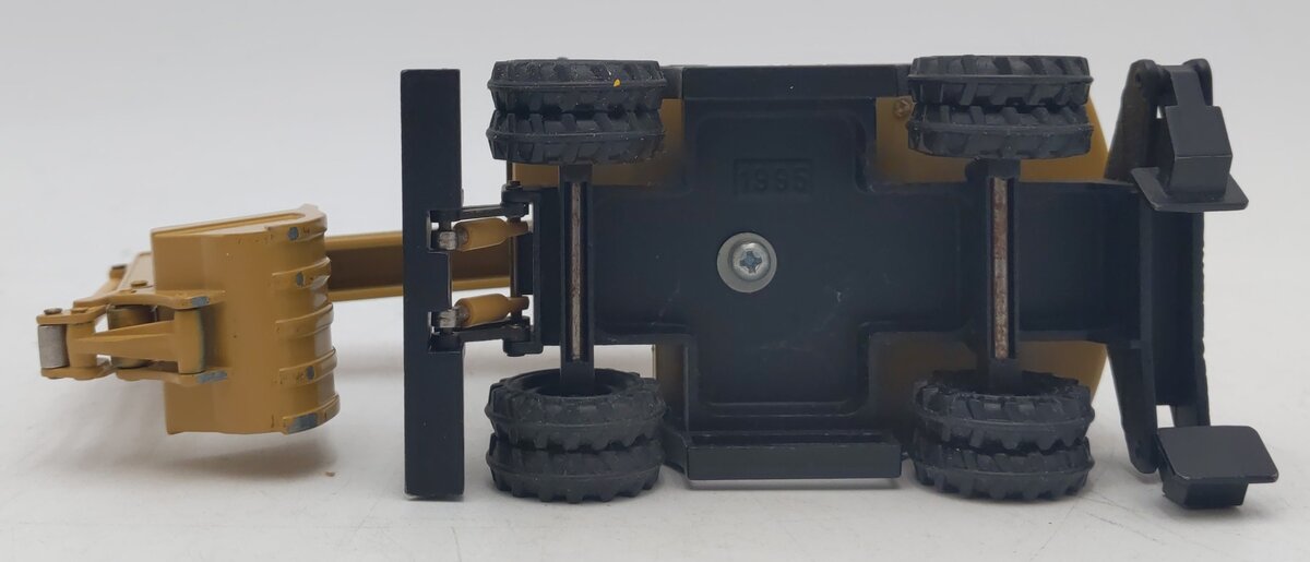 NZG 405 1:50 Caterpillar M318 Wheeled Excavator EX/Box