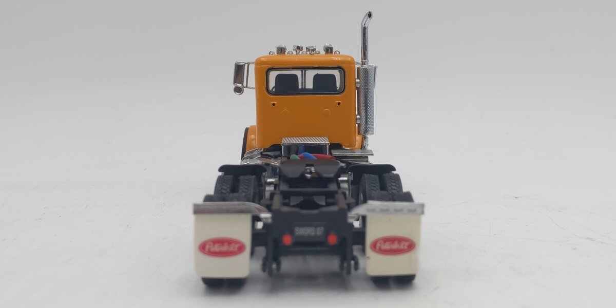 Sword Models 1:50 Scale Die-Cast Kokosing Peterbilt Semi-Truck LN
