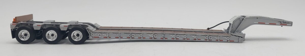 First Gear 1:50 Die-Cast Gray Talbert Tri-Axle Lowboy Trailer LN
