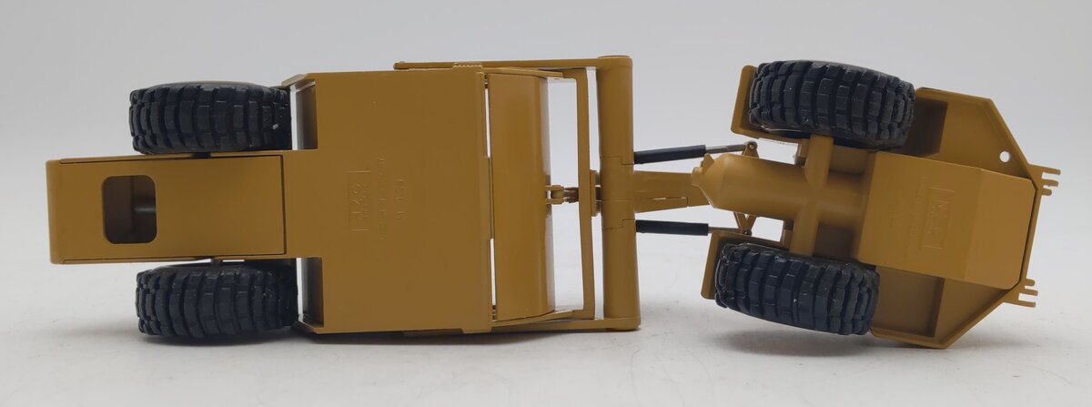 NZG 126 1:50 Caterpillar 627 Scraper EX/Box