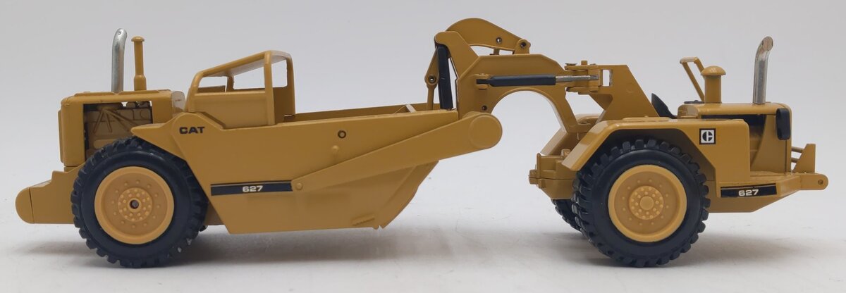 NZG 126 1:50 Caterpillar 627 Scraper EX/Box
