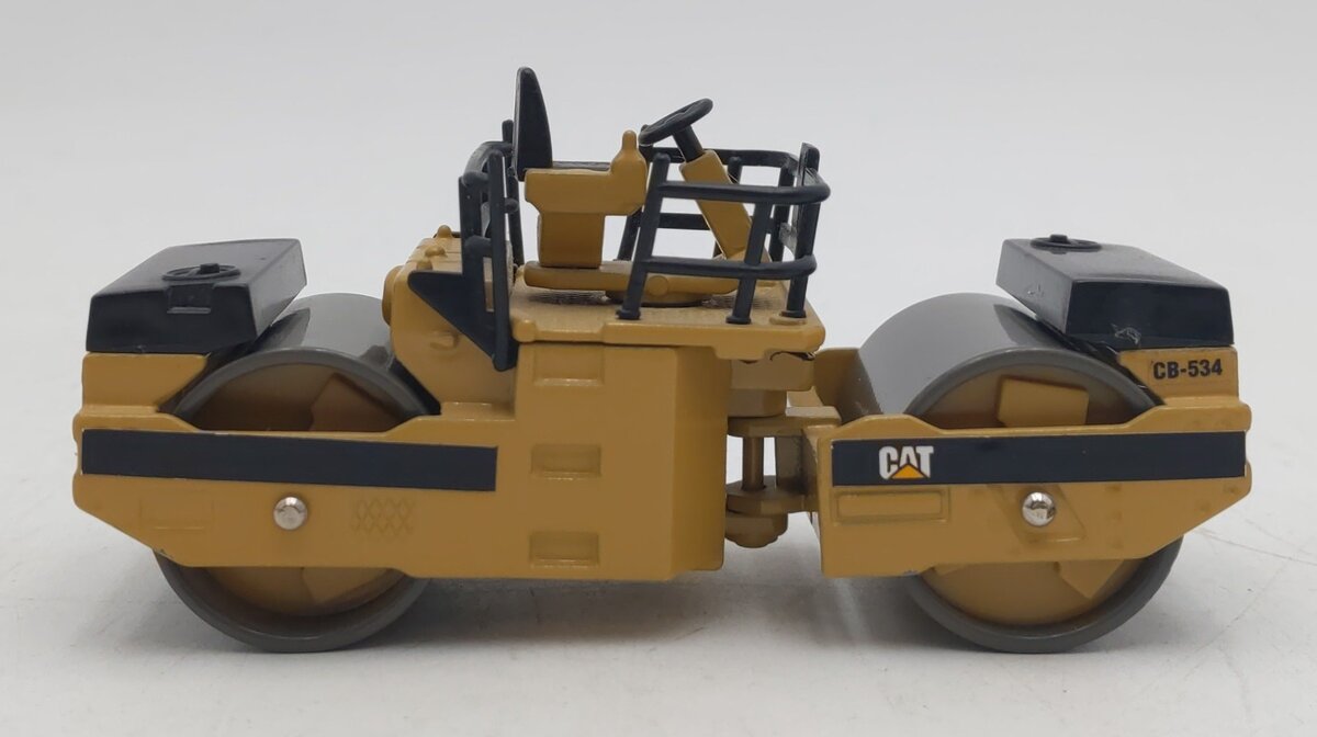 Joal 244 1:50 Scale Diecast Caterpillar CB 534 Compactor Roller EX
