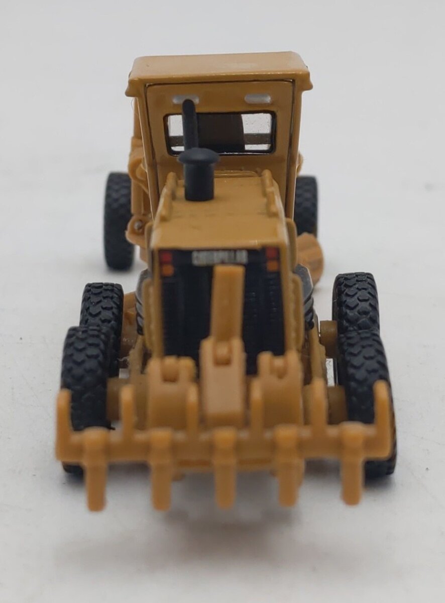 Norscot 55127 1:87 Scale Caterpillar 160H Motor Grader Die Cast Model EX