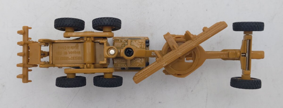 Norscot 55127 1:87 Scale Caterpillar 160H Motor Grader Die Cast Model EX