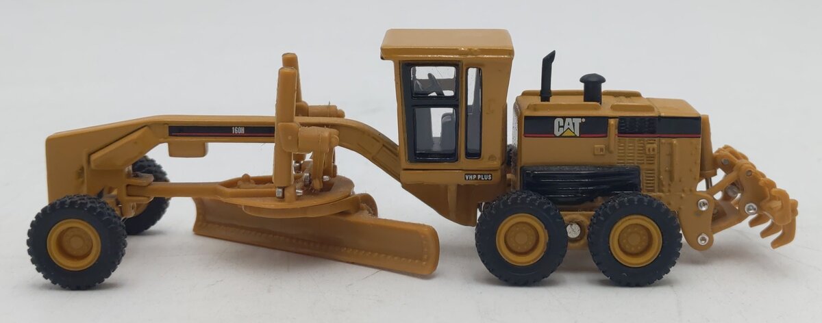 Norscot 55127 1:87 Scale Caterpillar 160H Motor Grader Die Cast Model EX