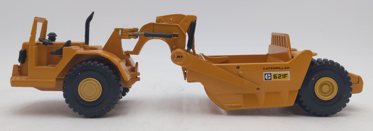 Arpra 621 1:50 Caterpillar Super Mini Wheel Tractor Scraper EX