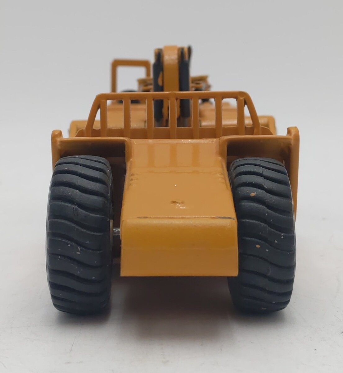 Arpra 621 1:50 Caterpillar Super Mini Wheel Tractor Scraper EX