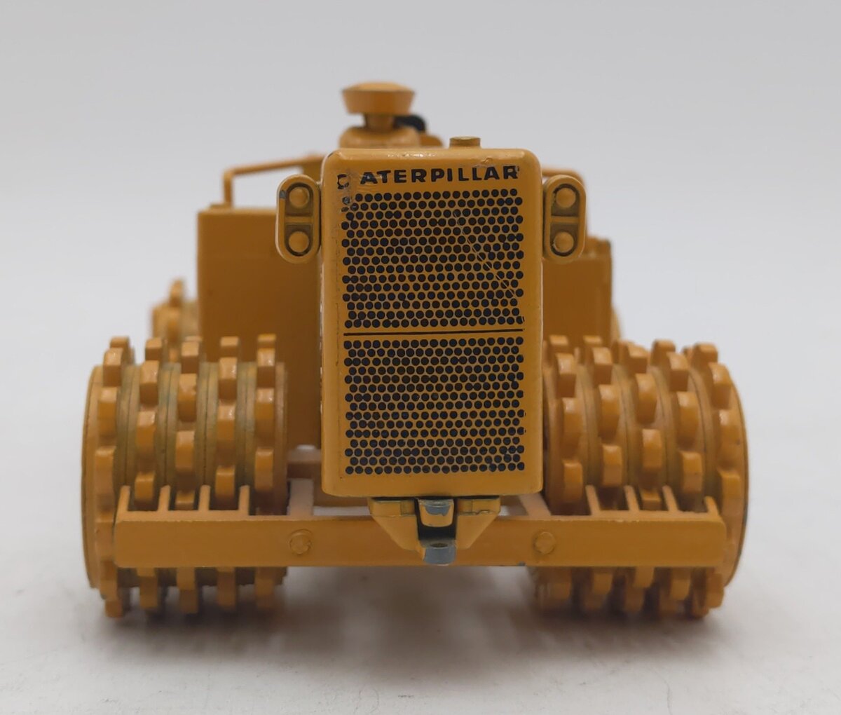 NZG 135 1:50 Die-Cast Caterpillar 825B Compactor VG/Box