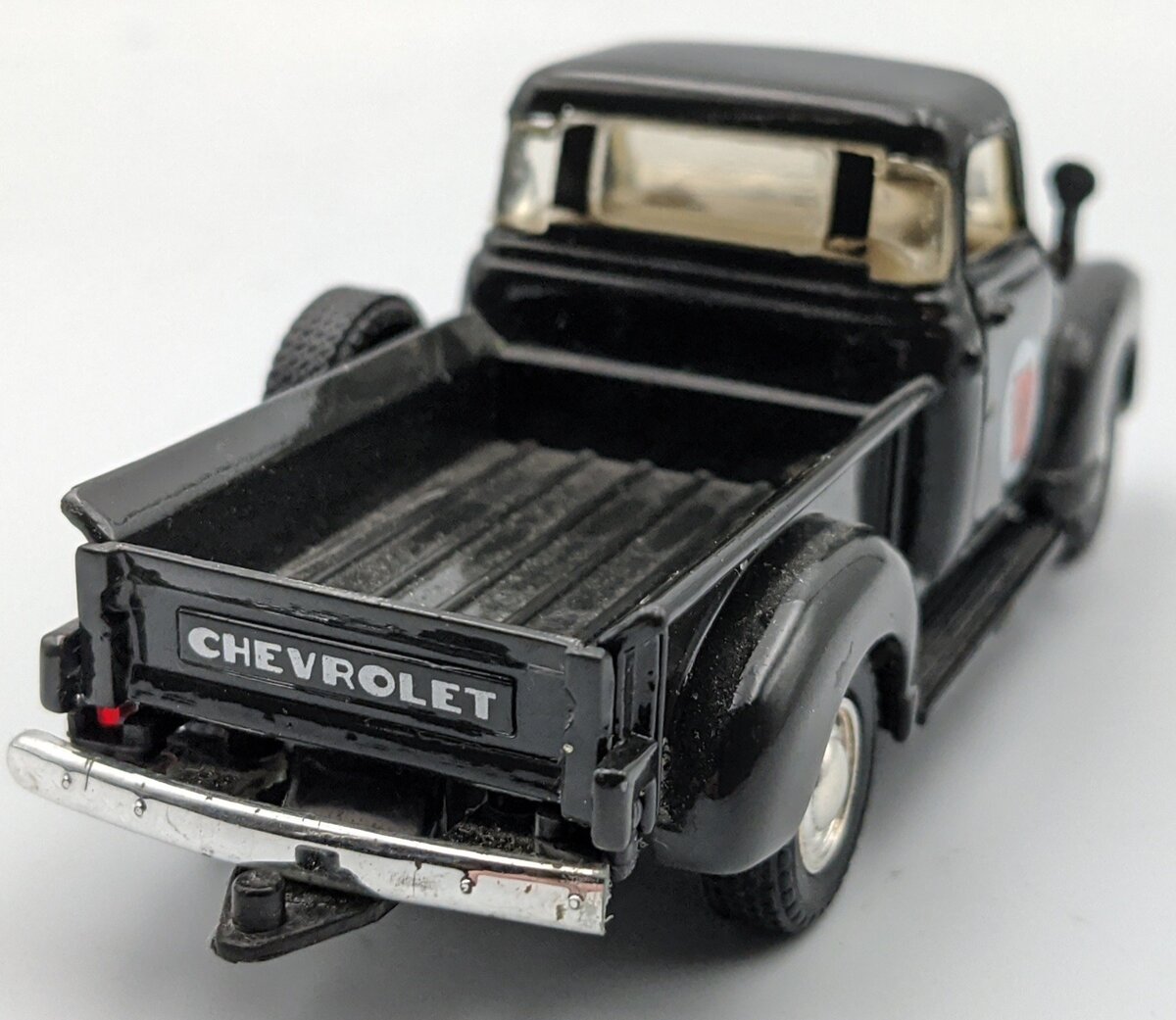 Road Champs 1:43 1953 Chevrolet 3100 pickup