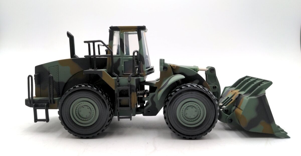 Norscot 55126 1:50 Caterpillar 980G Military Wheel Loader Construction Vehicle NIB