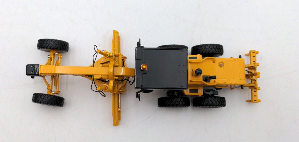 First Gear 50-3062 1:50 Scale Komatsu GD655 Motor Grader NIB