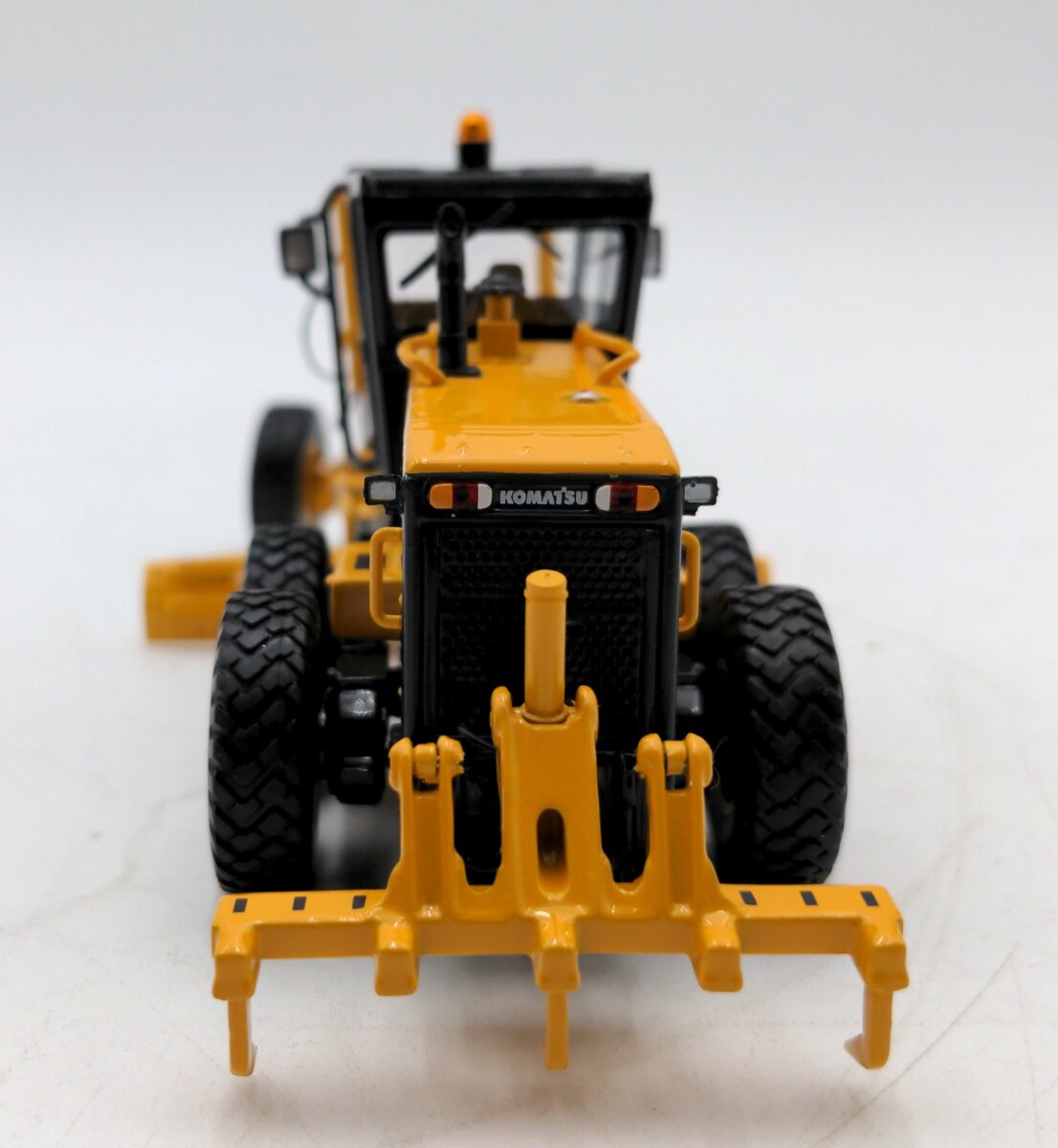 First Gear 50-3062 1:50 Scale Komatsu GD655 Motor Grader NIB