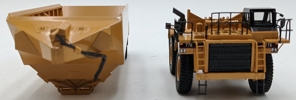 CCM 776 1:87 Brass Caterpillar 776 w/ Mega Dump Trailer NIB
