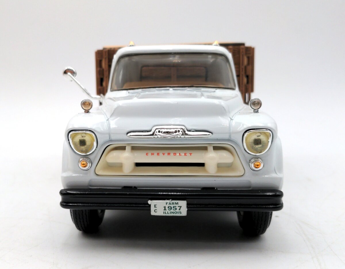 Ertl 2013 1:25 Scale CAT 1957 Chevy Stake Truck VG/Box