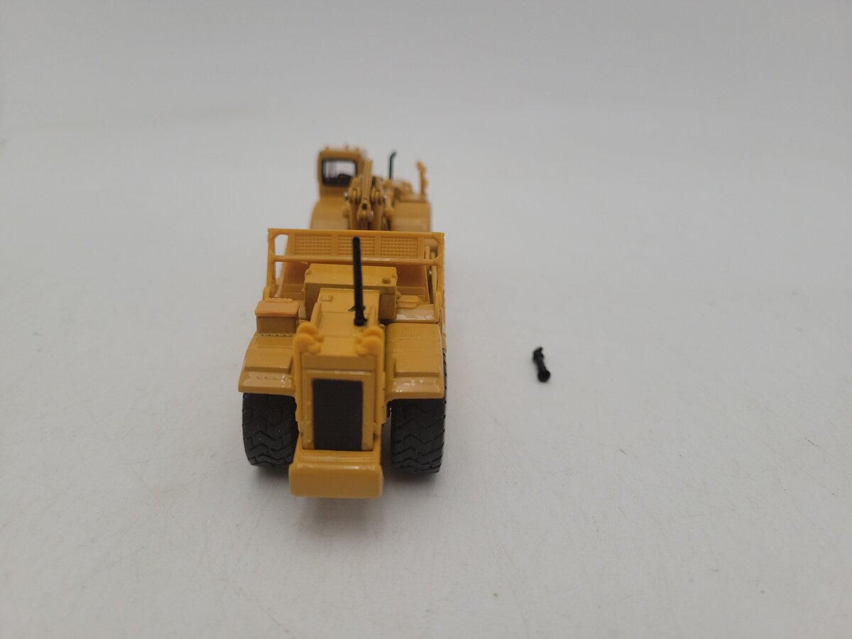 Norscot 55134 1:87 Scale Yellow Caterpillar(R) 627G Wheel Tractor Scraper EX/Box