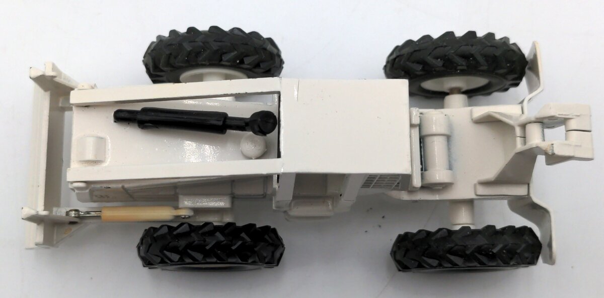 NZG 220 1:50 Scale Diecast Caterpillar 528 Log Skidder EX/Box