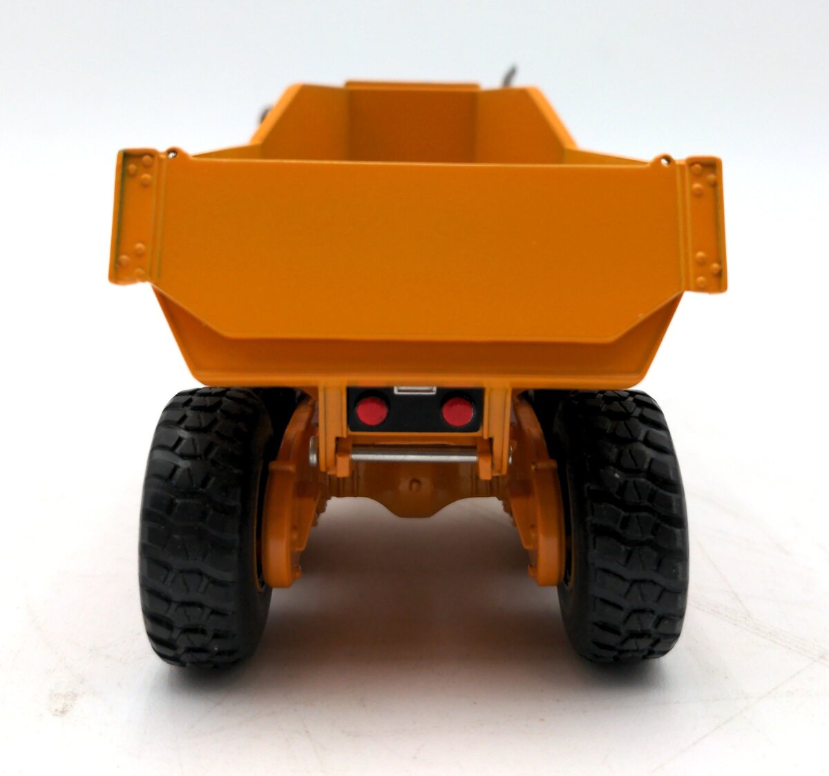 NZG 508369 1:50 Scale Moxy MT31 Articulated Dump Truck NIB