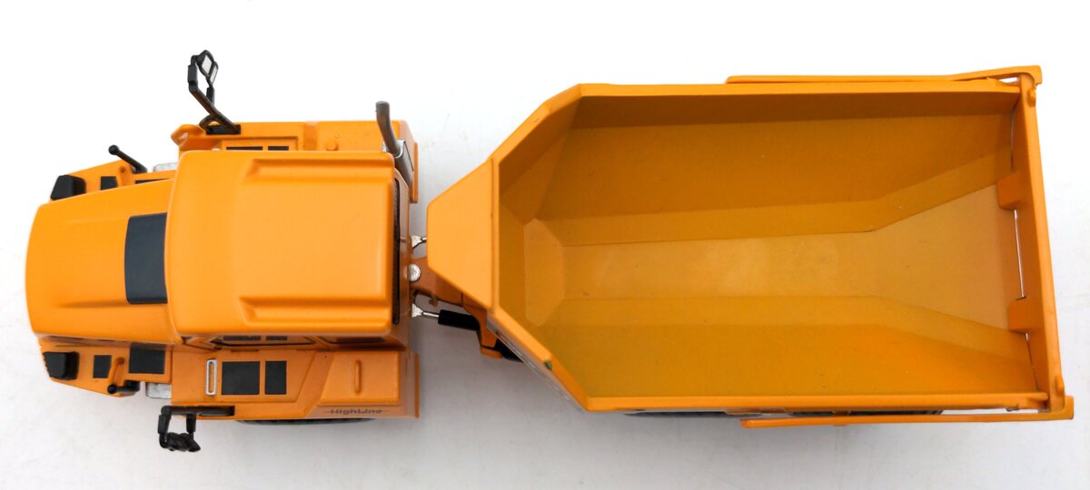 NZG 508369 1:50 Scale Moxy MT31 Articulated Dump Truck NIB