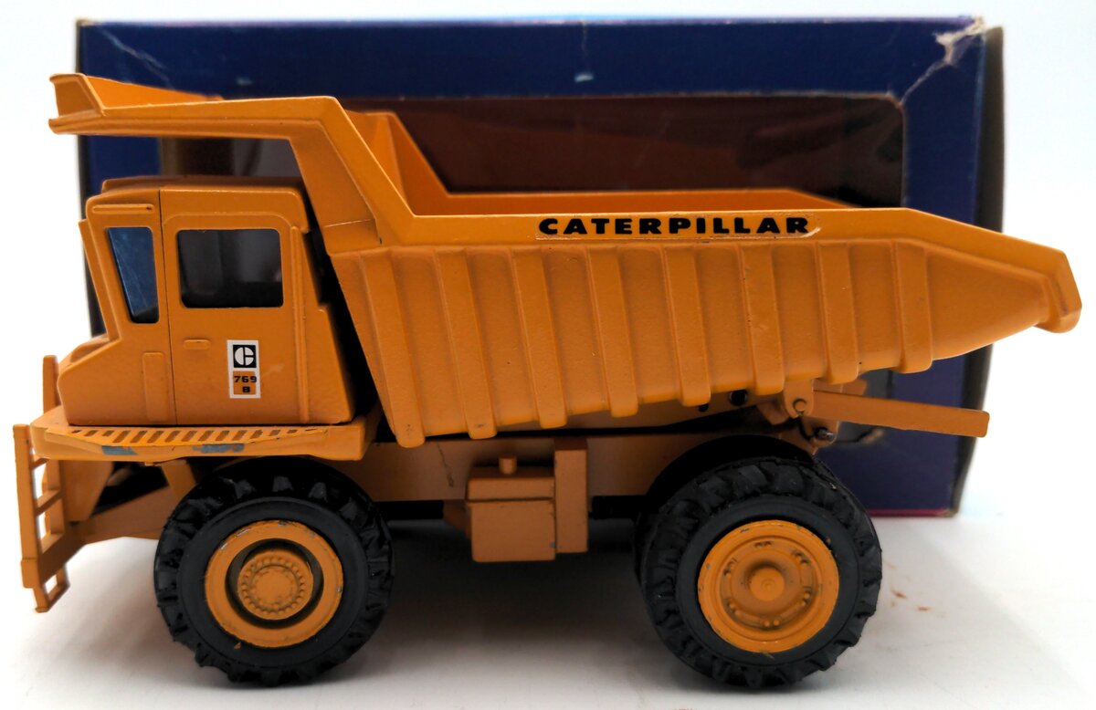 Gecha 276 1:50 Scale Diecast Caterpillar 769B Dump Truck EX/Box