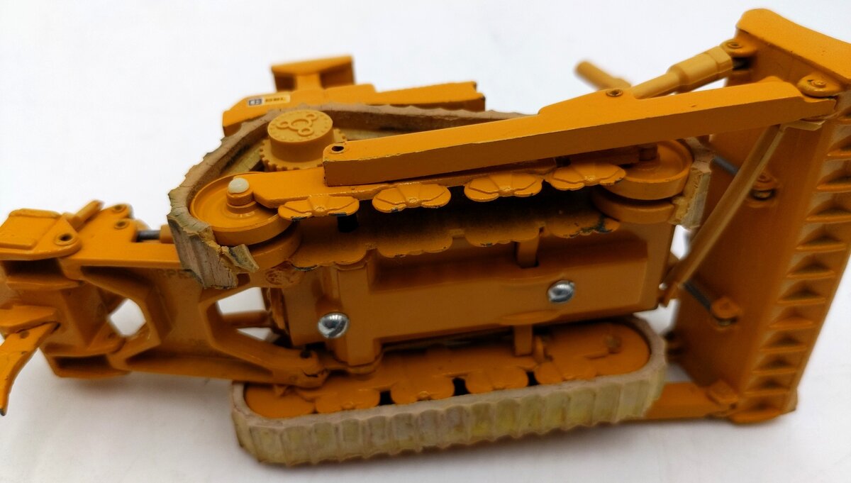 ARPRA Supermini 1:50 Scale Caterpillar D8L Bulldozer VG/Box