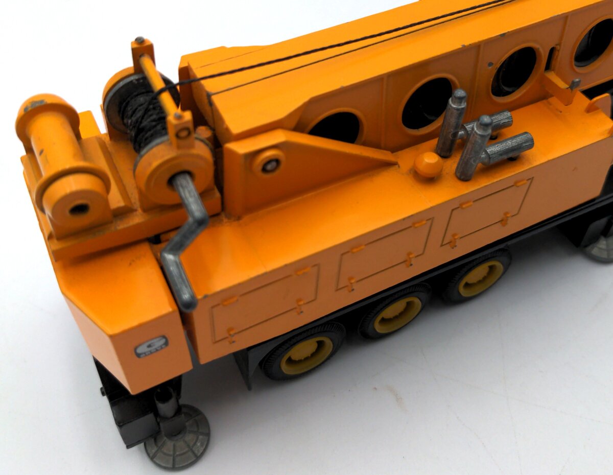 NZG 152 1:55 Scale Yellow Model TM 1500 Diecast Extendable Boom Crane W/Emblem VG/Box