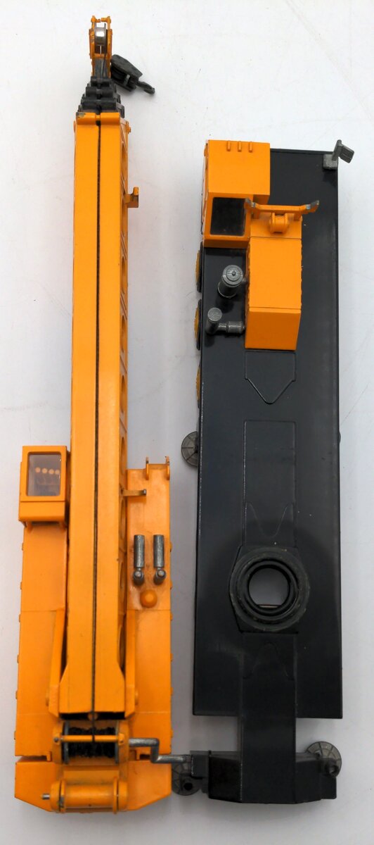 NZG 152 1:55 Scale Yellow Model TM 1500 Diecast Extendable Boom Crane W/Emblem VG/Box
