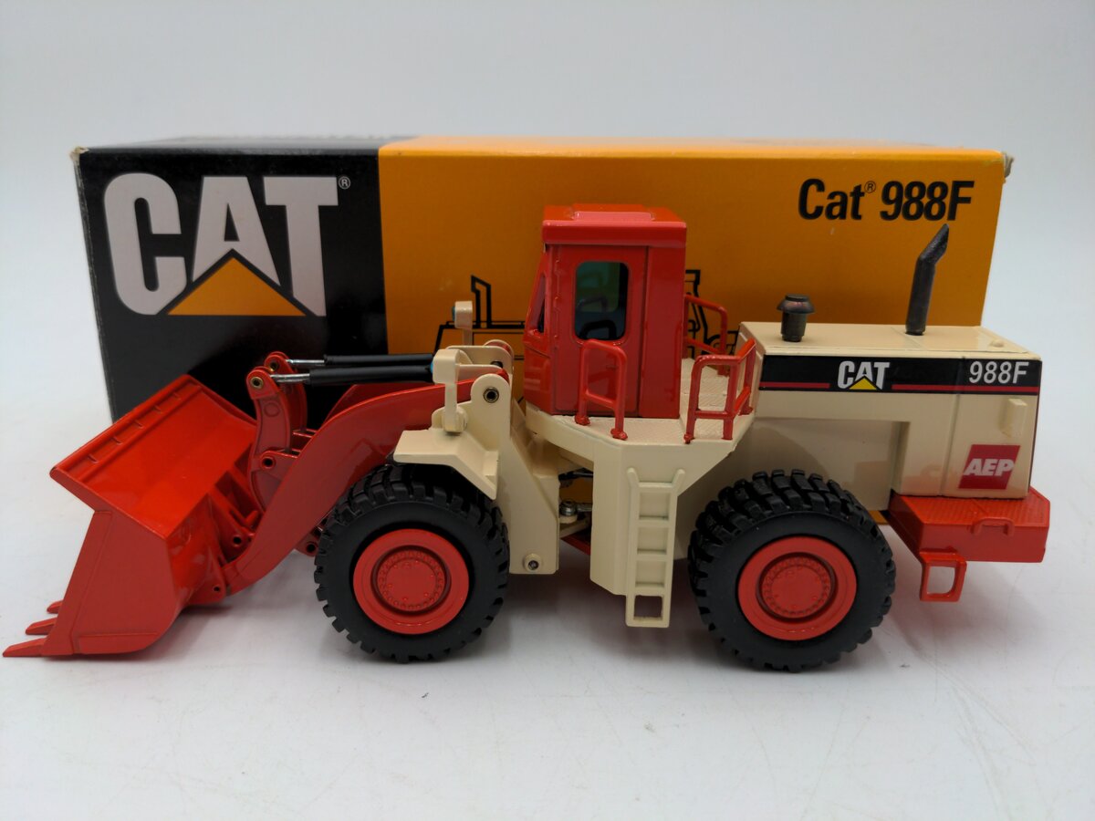 NZG 167 1:50 Scale Diecast Caterpillar 988F Wheel Loader EX/Box