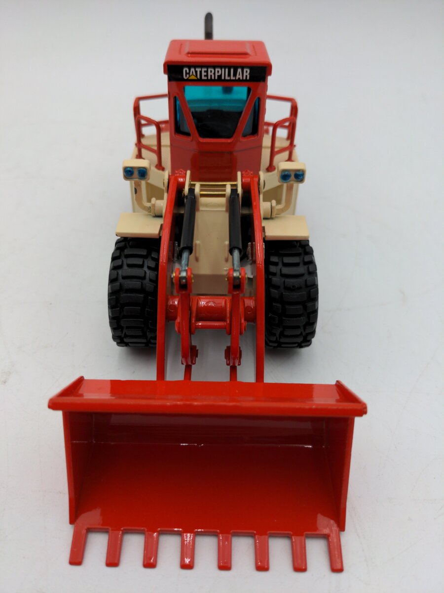 NZG 167 1:50 Scale Diecast Caterpillar 988F Wheel Loader EX/Box