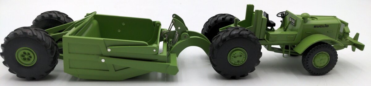 EMD C02 1:50 Scale Diecast 14TDT Euclid Tractor w/ 21SH Scraper VG