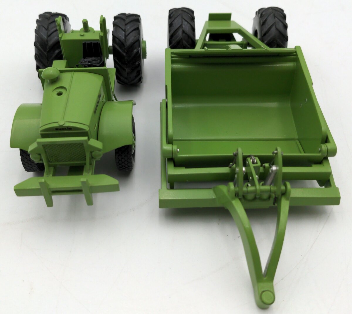 EMD C02 1:50 Scale Diecast 14TDT Euclid Tractor w/ 21SH Scraper VG