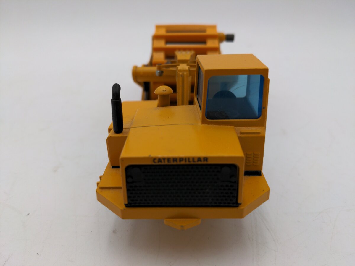 NZG 260 1:50 Scale Diecast Caterpillar 615 Elevating Scraper VG/Box