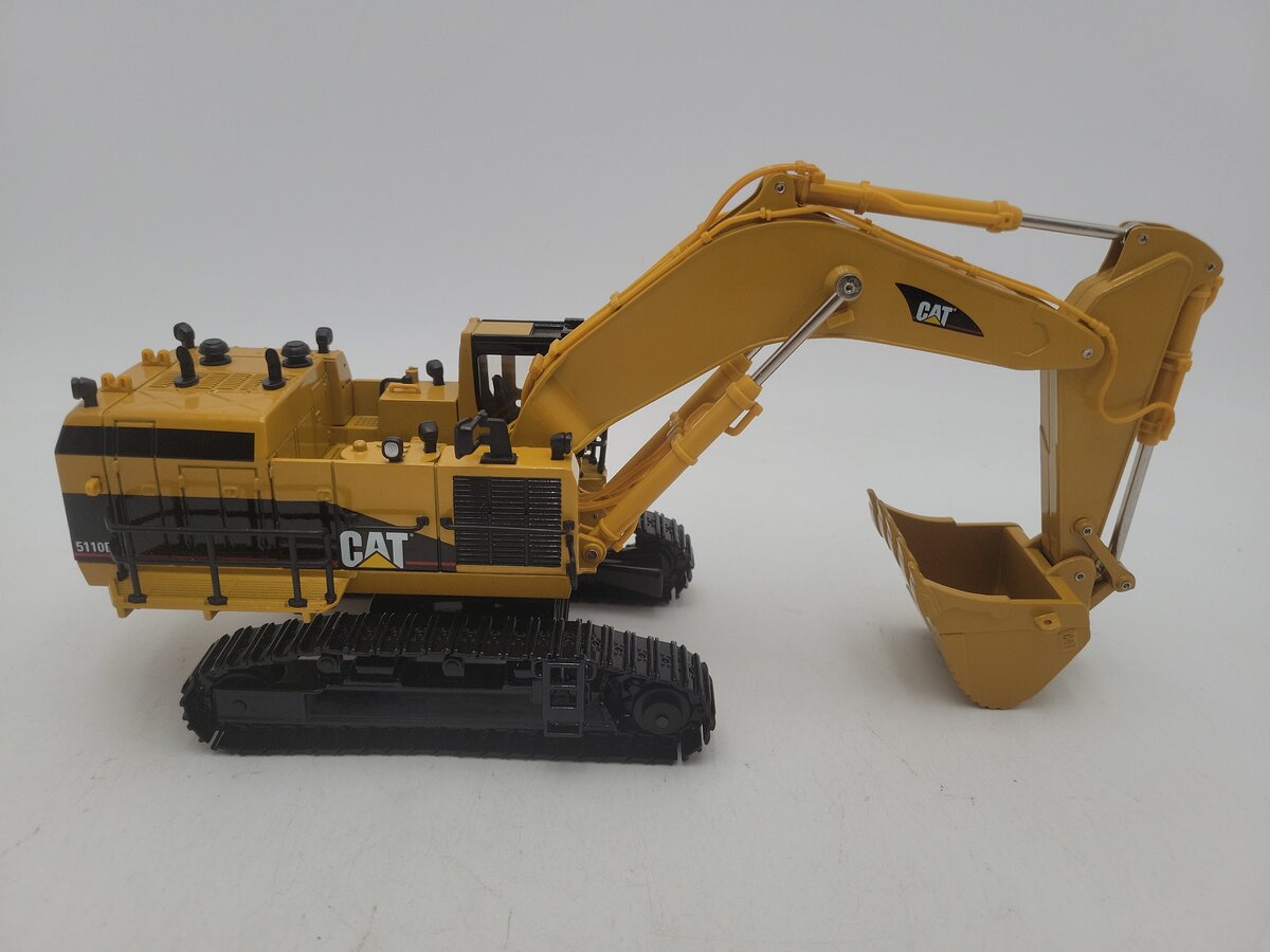 Norscot 55098 1:50 Scale Diecast CAT 5110B Hydraulic Excavator With Metal Tracks EX/Box