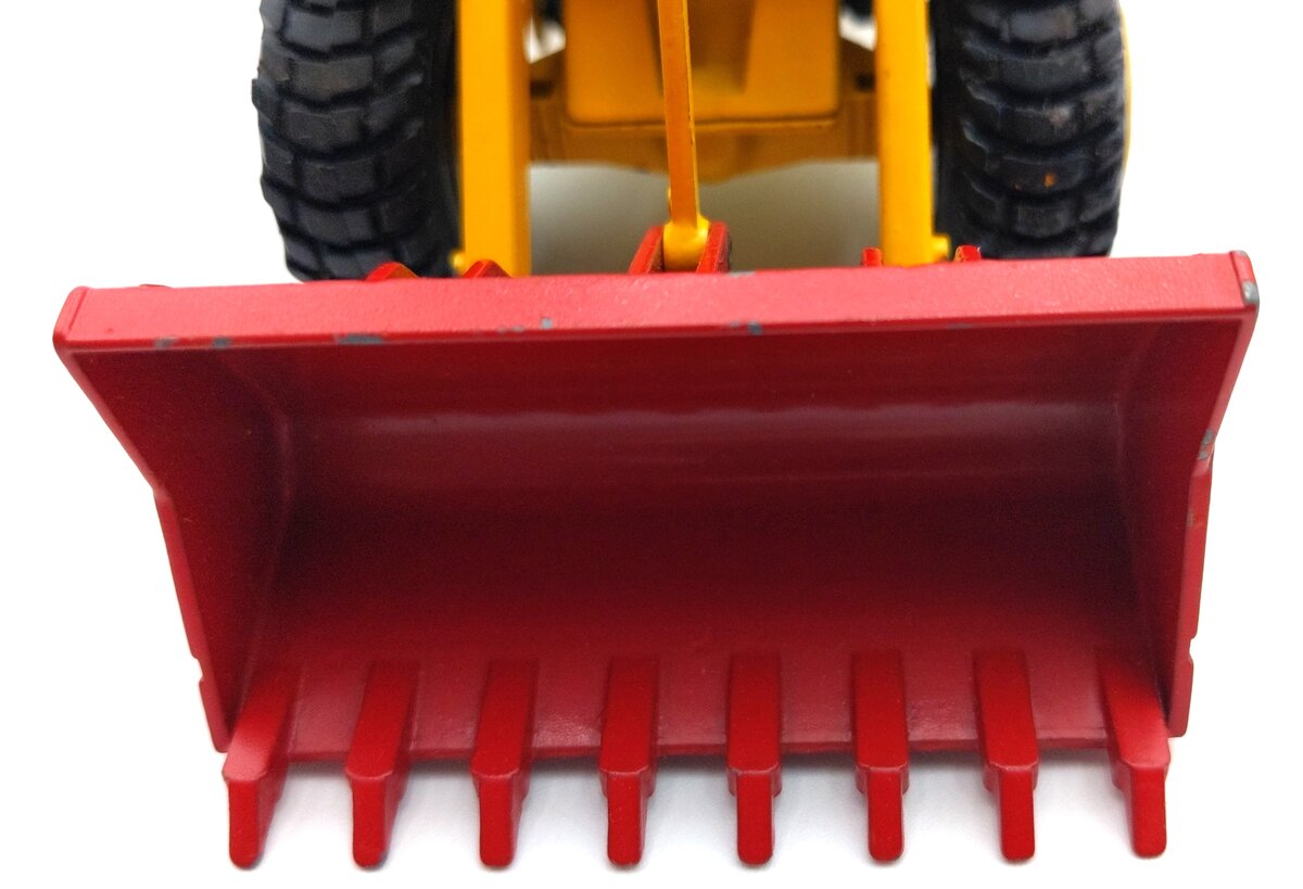 NZG 142 1:34 Scale Diecast JCB 418 Wheeled Loader EX/Box