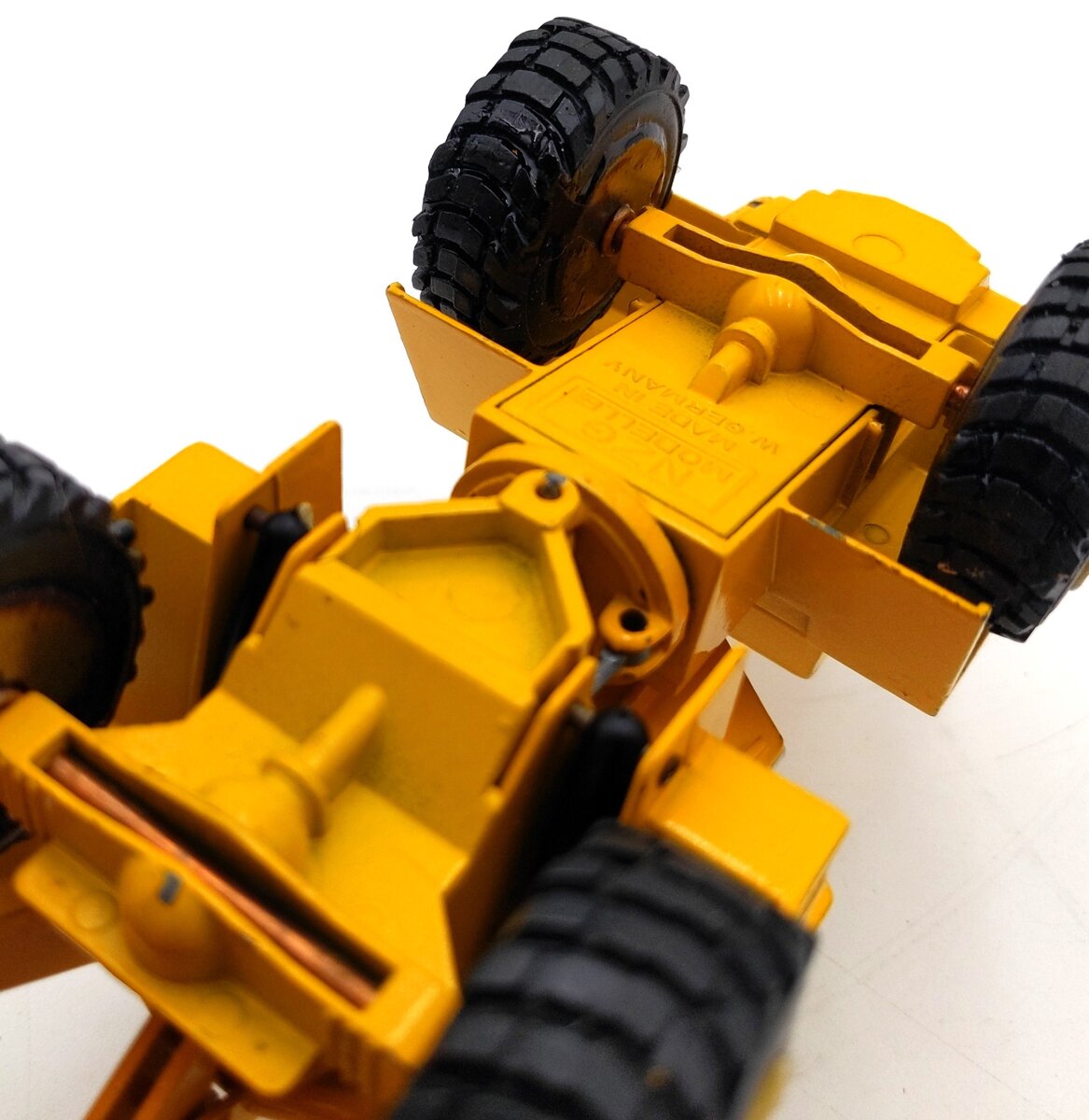 NZG 142 1:34 Scale Diecast JCB 418 Wheeled Loader EX/Box