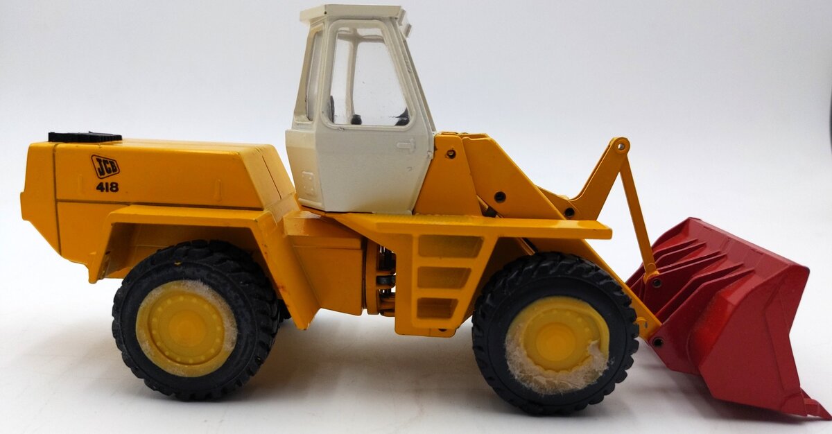 NZG 142 1:34 Scale Diecast JCB 418 Wheeled Loader EX/Box