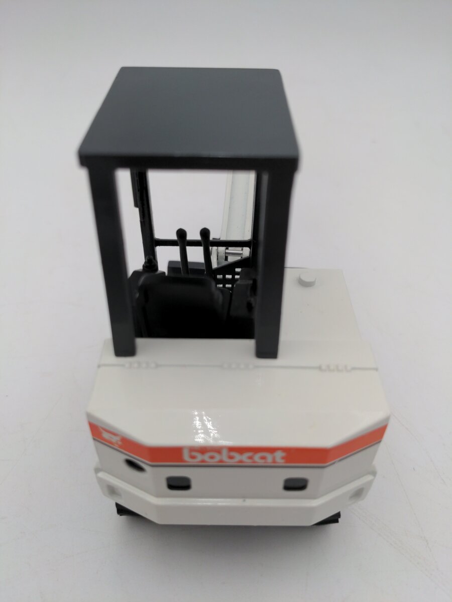 Bobcat 225 1:25 Scale Hydraulic Excavator Diecast Model EX/Box