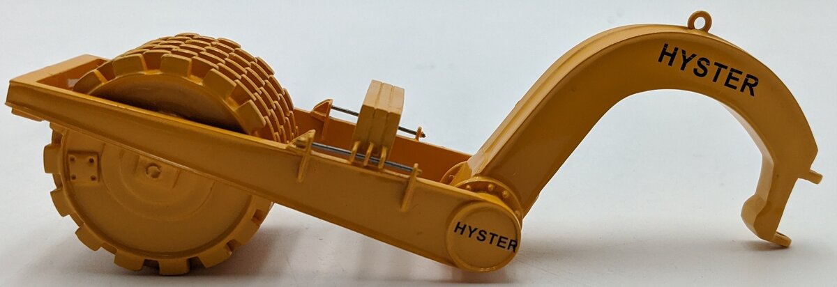 EMD EMDN057 1:50 Diecast Hyster DW20A Tow Packer NIB