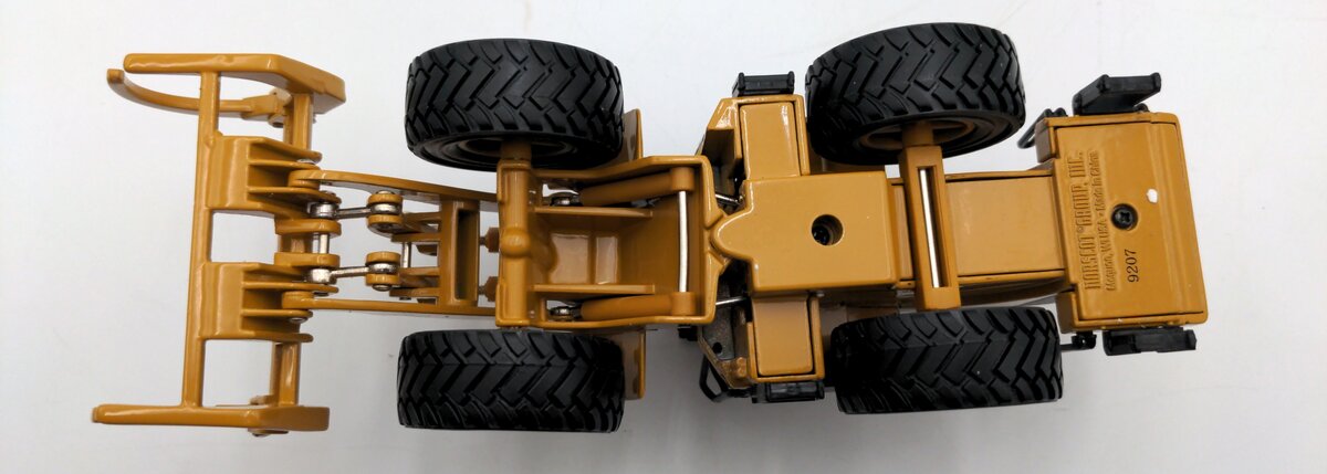 Norscot 55026 1:50 Diecast Caterpillar 980G Forest Machine