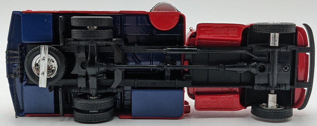 First Gear 29-1028 1:34 Diecast Ford 1951 F-6 Fuel Tanker Red NIB