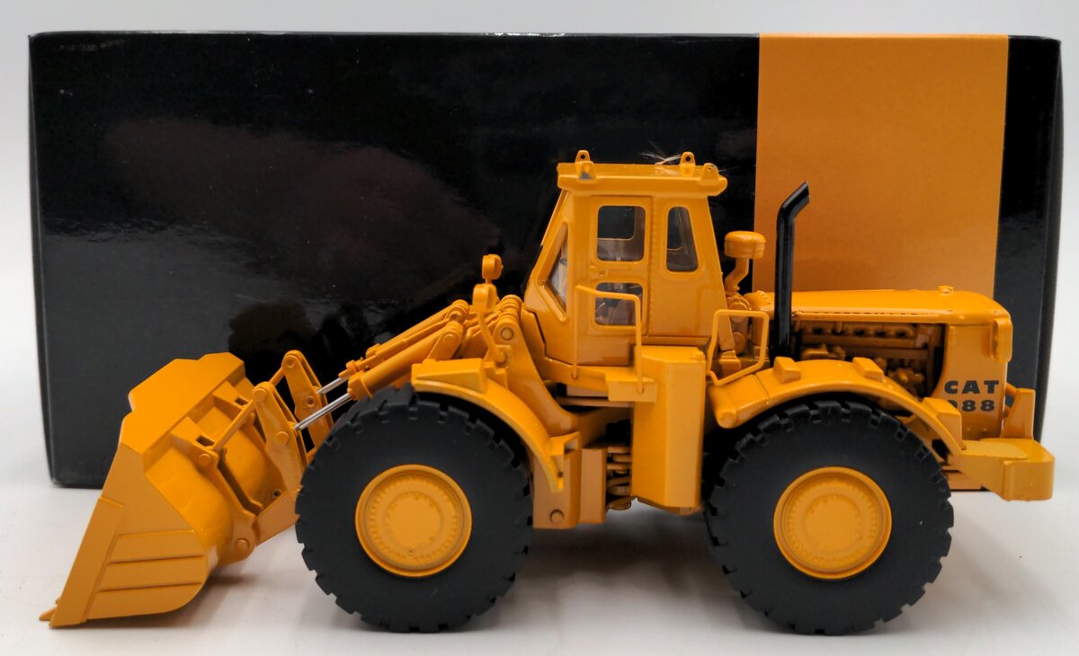 CCM 988 1:48 Scale Diecast Caterpillar Wheel Loader NIB