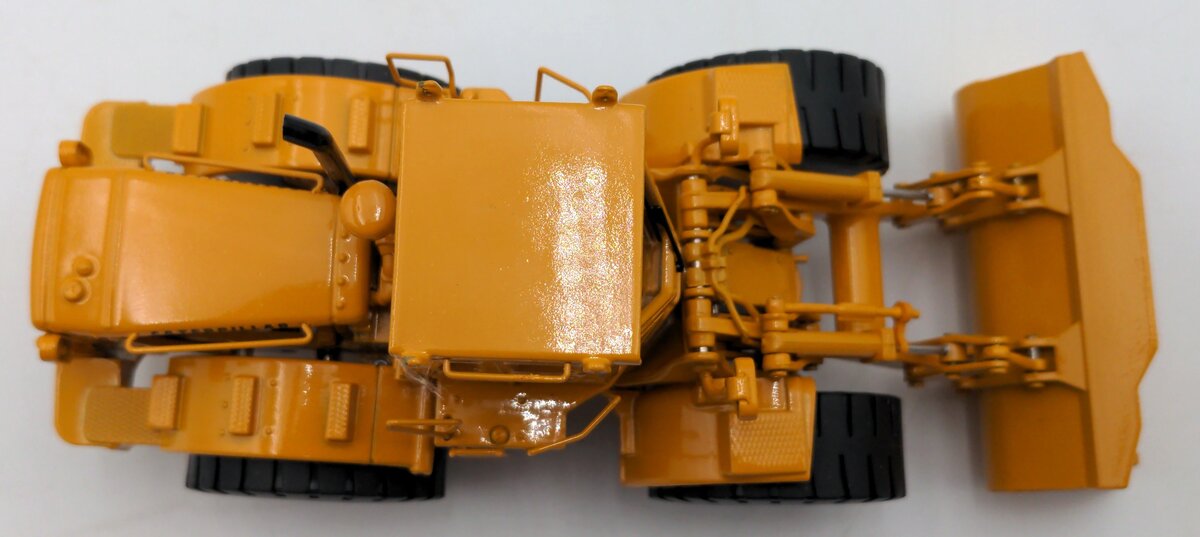 CCM 988 1:48 Scale Diecast Caterpillar Wheel Loader NIB