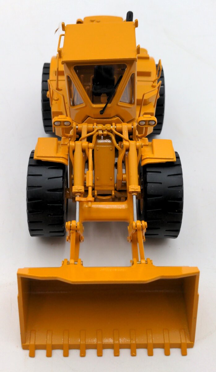 CCM 988 1:48 Scale Diecast Caterpillar Wheel Loader NIB