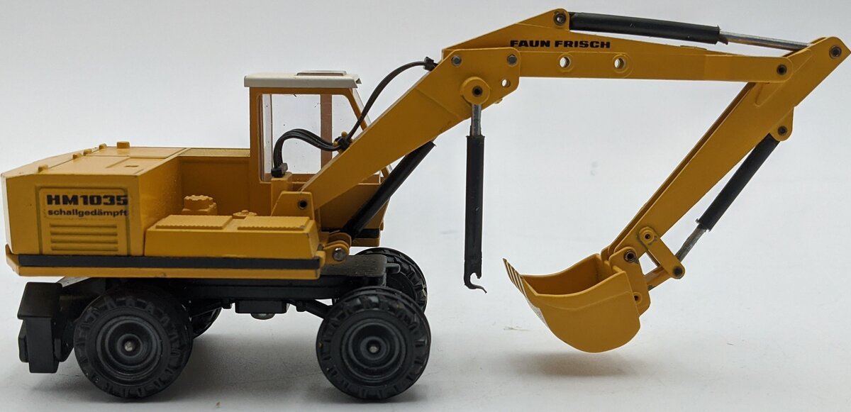 NZG 174 1:50 Diecast Faun HM 1035 Wheeled Excavator NIB