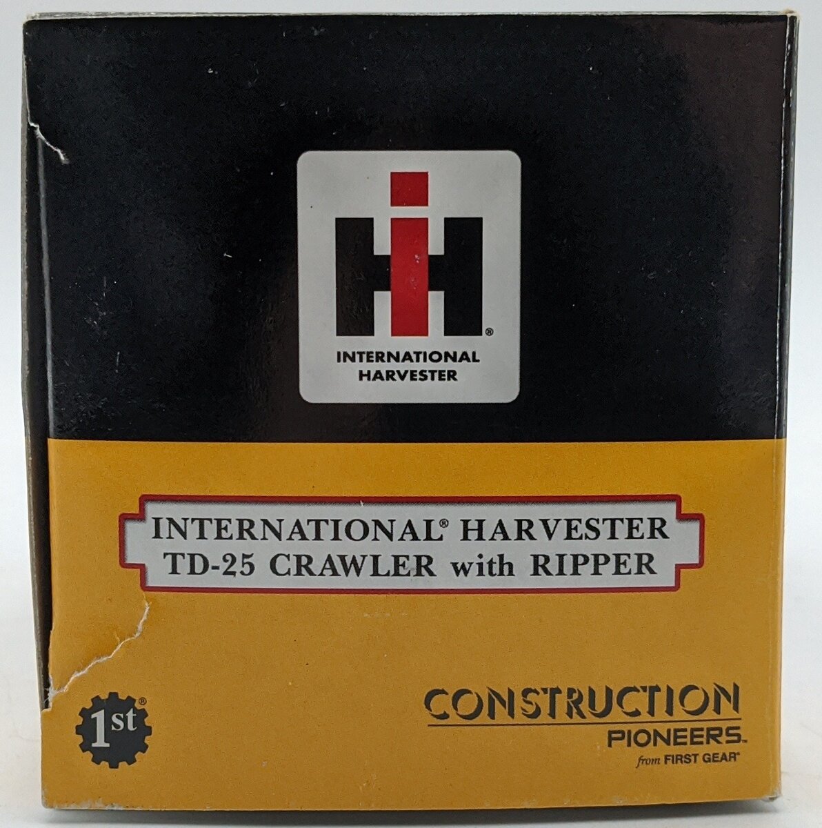 First Gear 89-0305 1:87 Diecast White Intl. Harvester TD-25 Crawler w/Ripper NIB