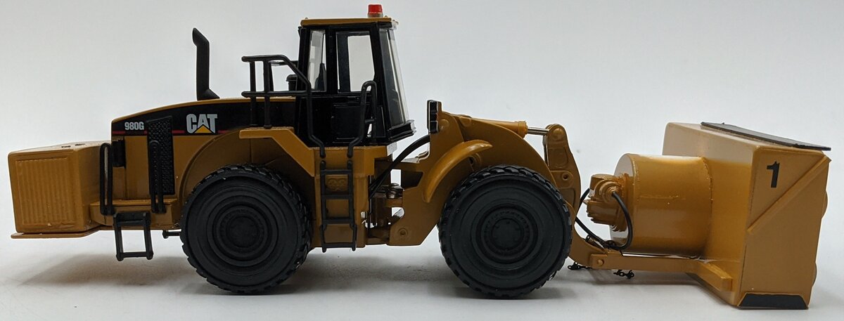 Custom Built  1:50 Diecast Caterpillar 980G Snow Plow Custom/Box