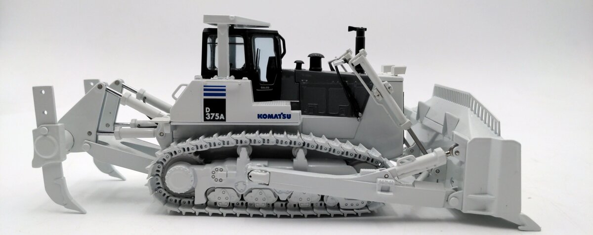 First Gear 50-0216 1:50 Komatsu D375A-6 Dozer with Ripper (White) NIB