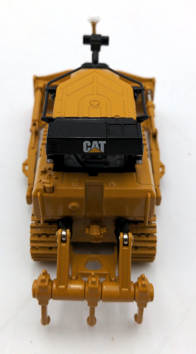 Norscot 55224 1:50 Diecast Caterpillar D7E Track-Type Tractor W/Electric Drive NIB