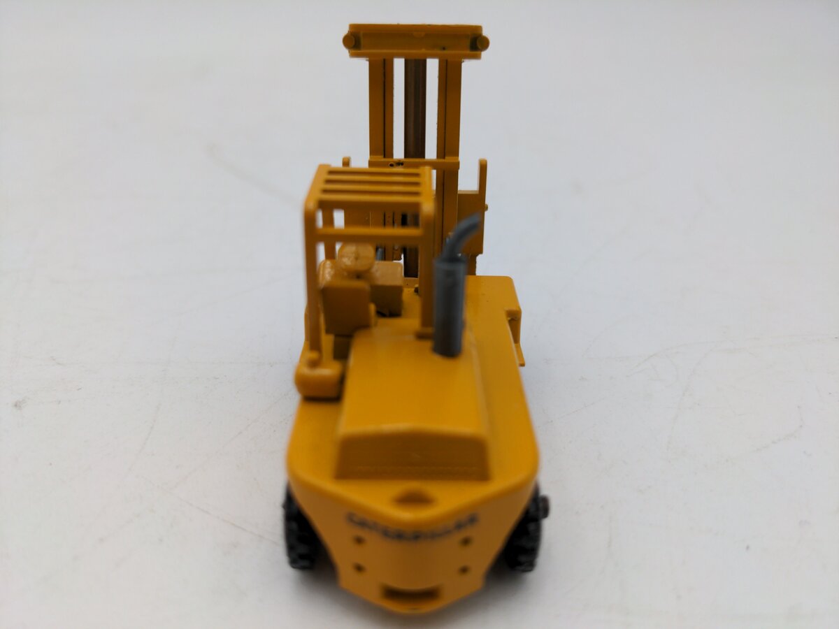 NZG 124 1:87 Scale Diecast CAT B25 Lift Truck EX/Box